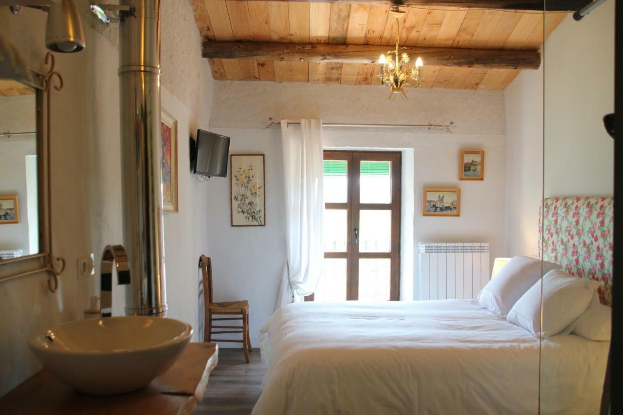 La Casa Dels Ocells (Adults Only) Bed & Breakfast Granollers de Florejacs Bagian luar foto